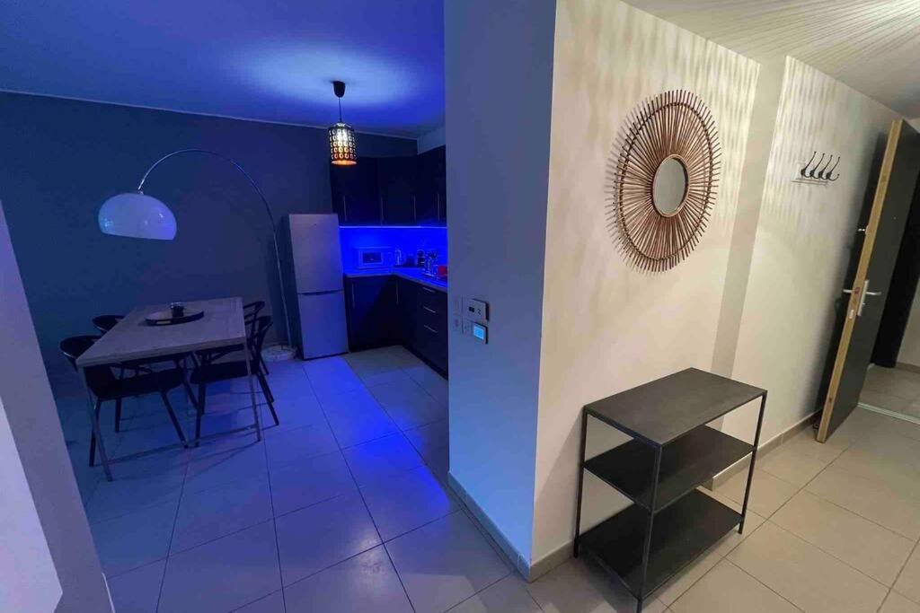 Appartement Piscine Terasse Gym Sauna Balneo Sainte-Maxime Exterior photo